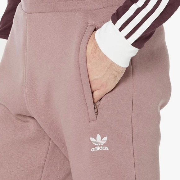 New Large Adidas Essentials Muave Sweatpant Jogger With Pockets - Picture 3 of 4